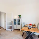 Imperial Ap4318 By Riviera Holiday Homes